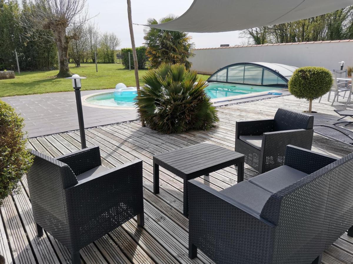 Maison De Campagne Proche Des Plages Saint-Romain-de-Benet ภายนอก รูปภาพ