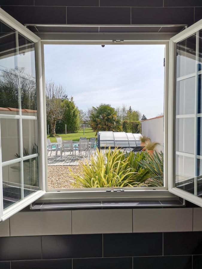 Maison De Campagne Proche Des Plages Saint-Romain-de-Benet ภายนอก รูปภาพ